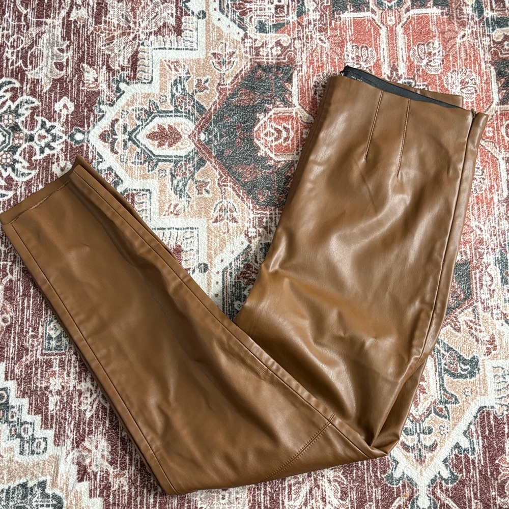 ZARA Brown Leather Pants/leggings. Size L.